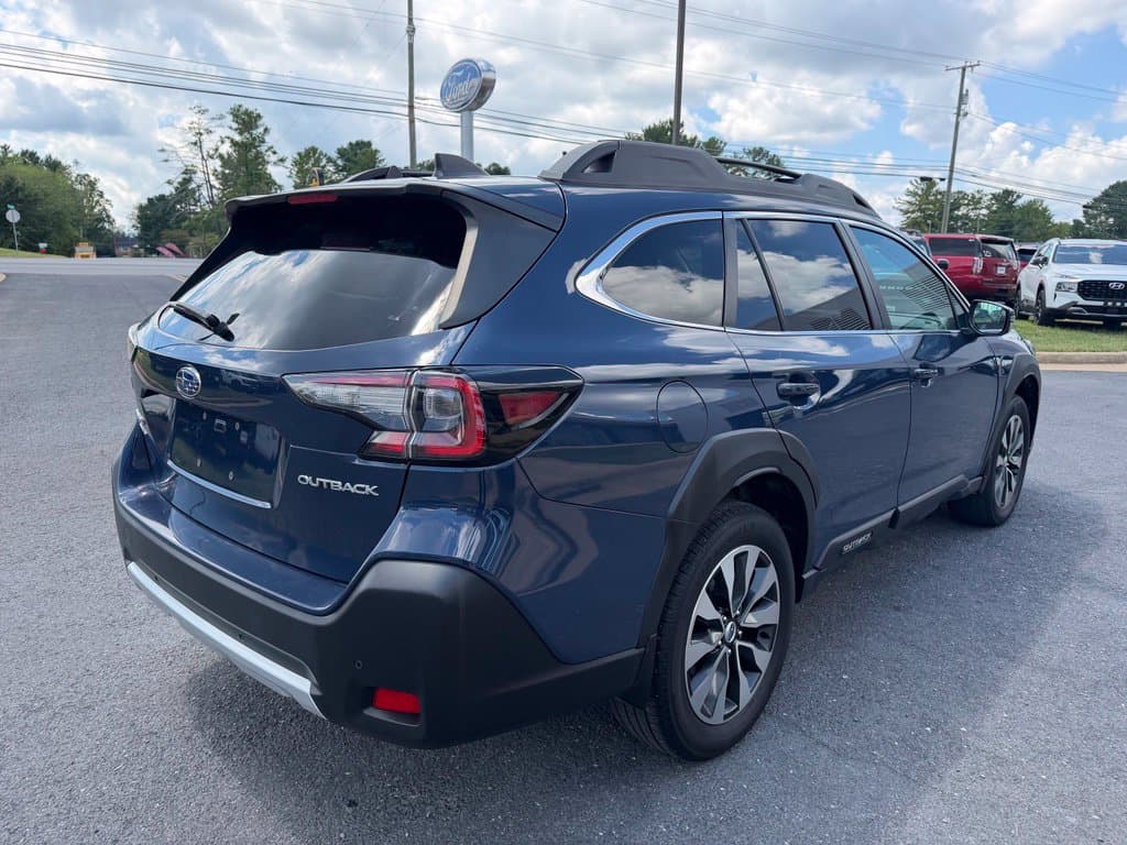 Pre-Owned 2023 Subaru Outback Limited - photo - 4