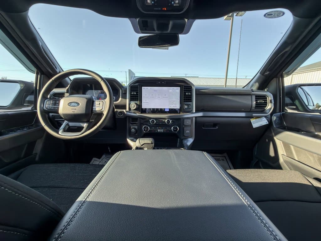 New 2026 Ford F-150 XLT - photo - 18