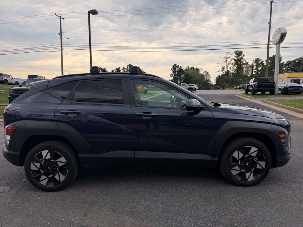 Pre-Owned 2024 Hyundai Kona SEL - photo - 4