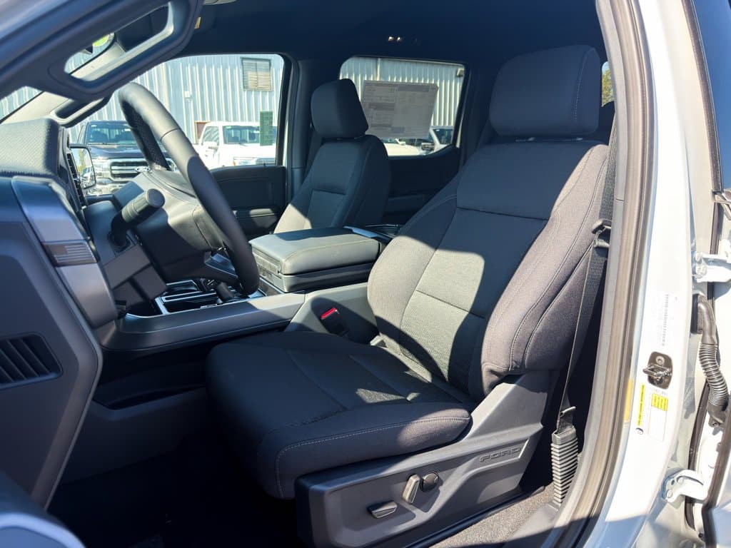 New 2026 Ford F-150 XLT - photo - 5