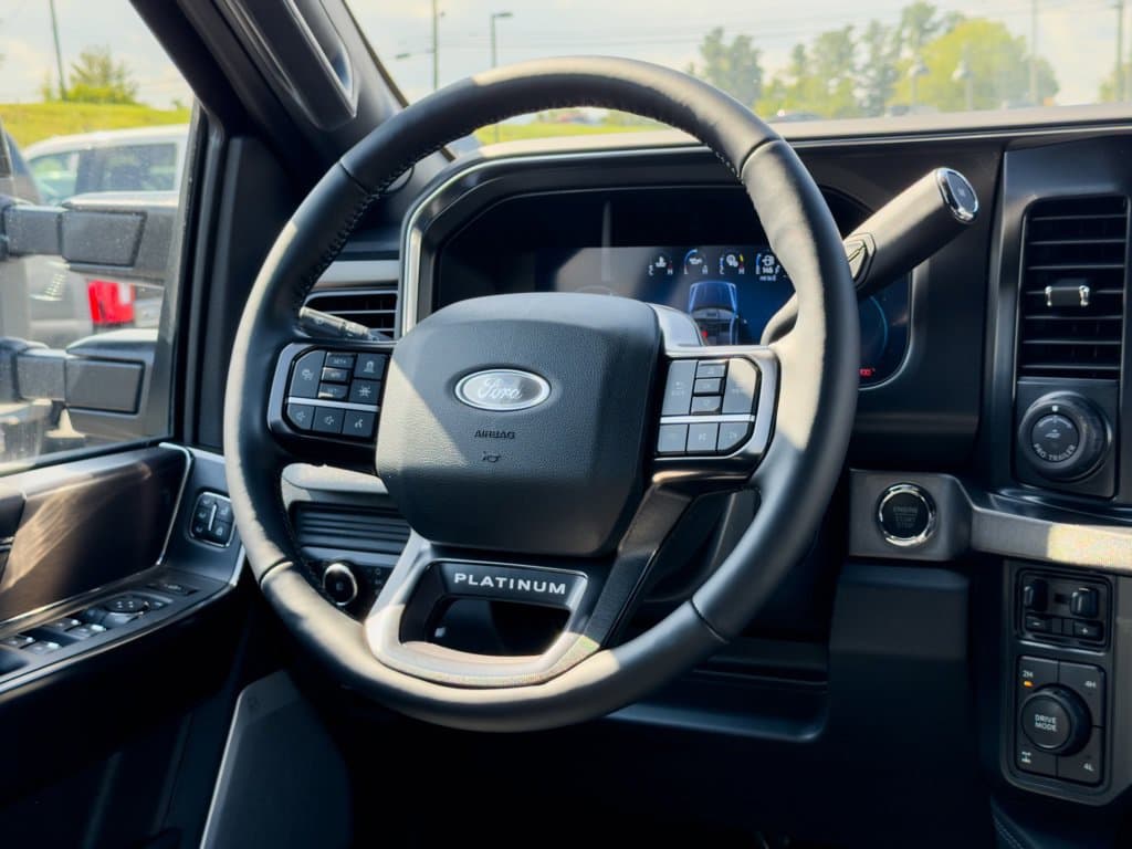 New 2026 Ford F-250SD Platinum - photo - 8