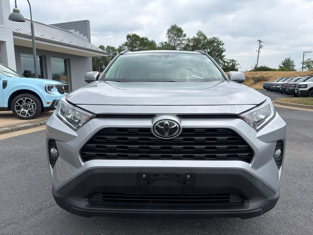 Pre-Owned 2020 Toyota RAV4 XLE Premium - photo - 7