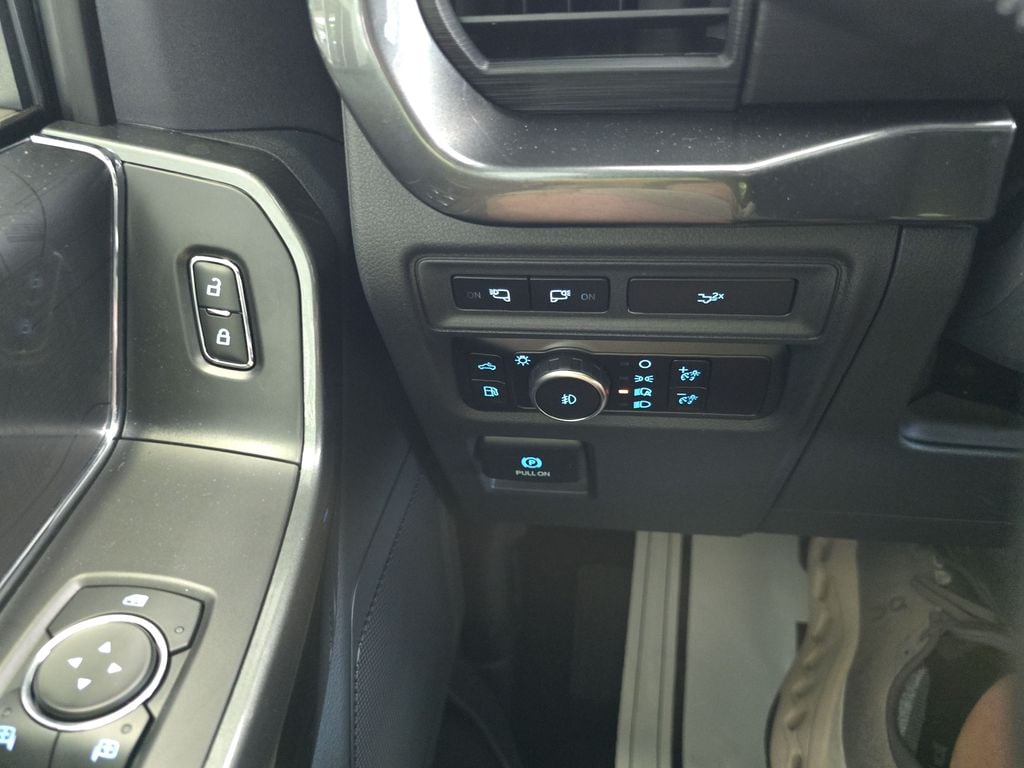 Pre-Owned 2023 Ford F-150 XLT - photo - 19
