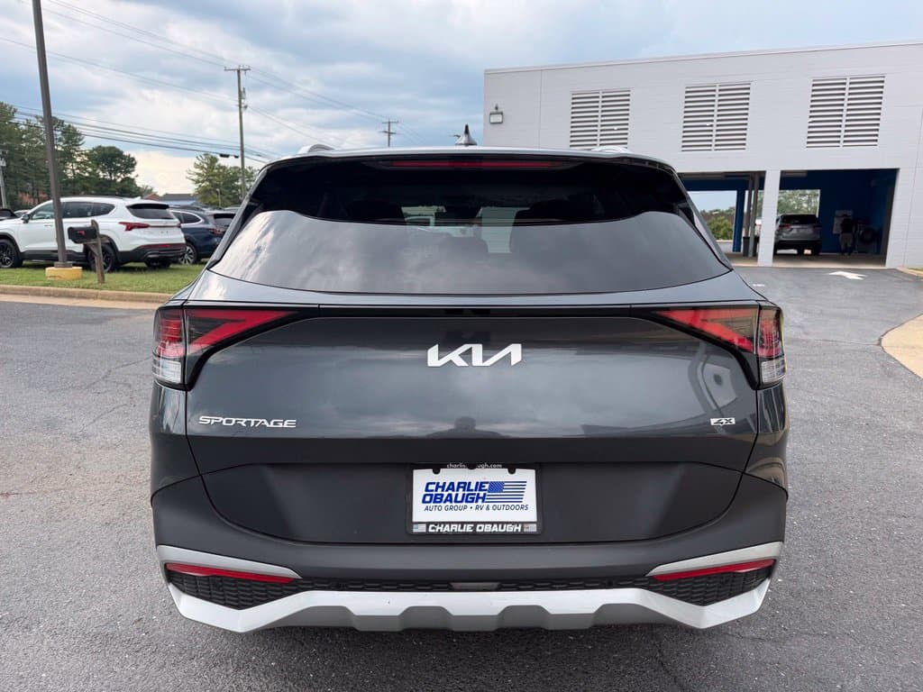 Pre-Owned 2024 Kia Sportage EX - photo - 3