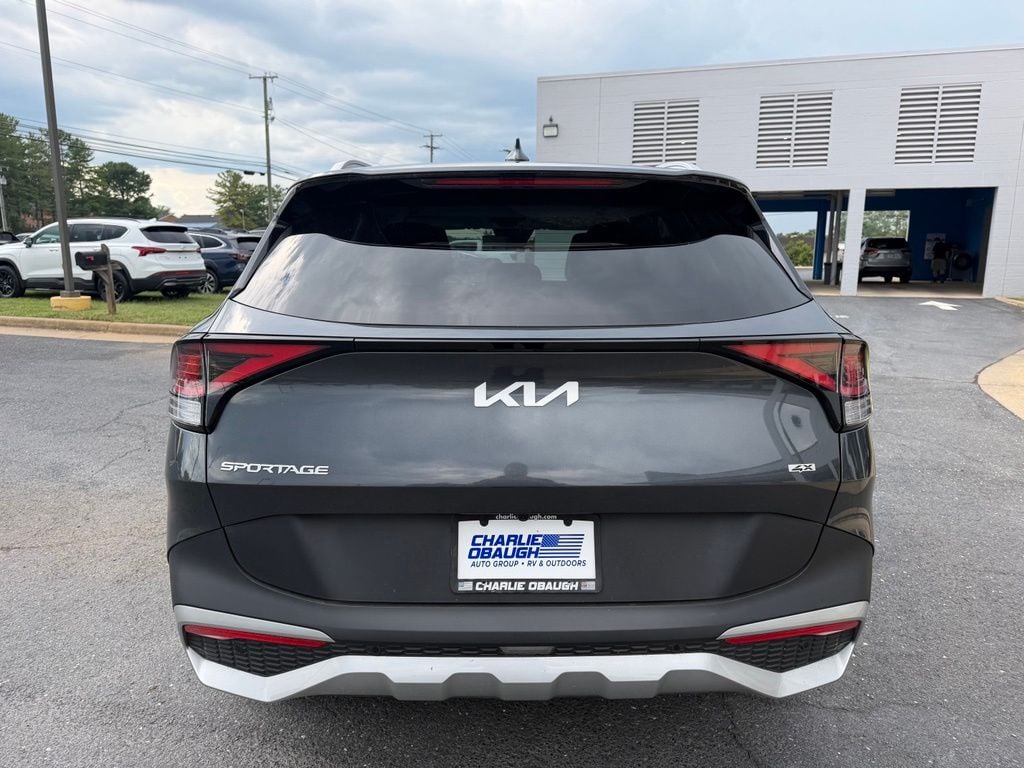 Pre-Owned 2024 Kia Sportage EX - photo - 3