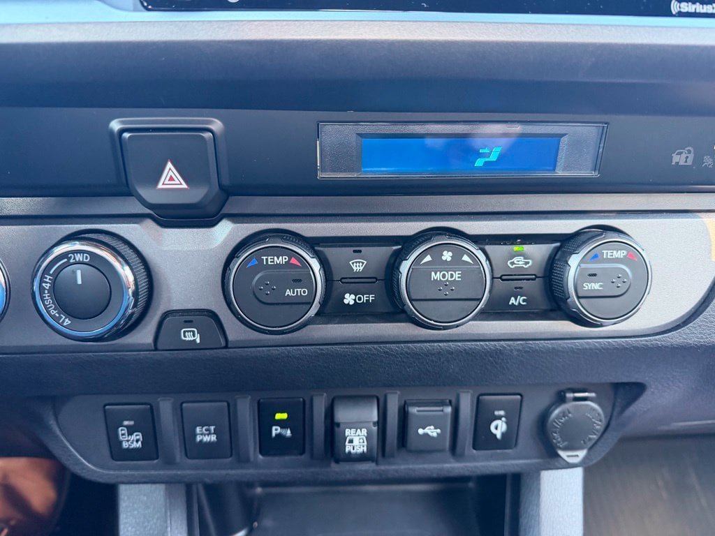 Pre-Owned 2021 Toyota Tacoma TRD Sport - photo - 11