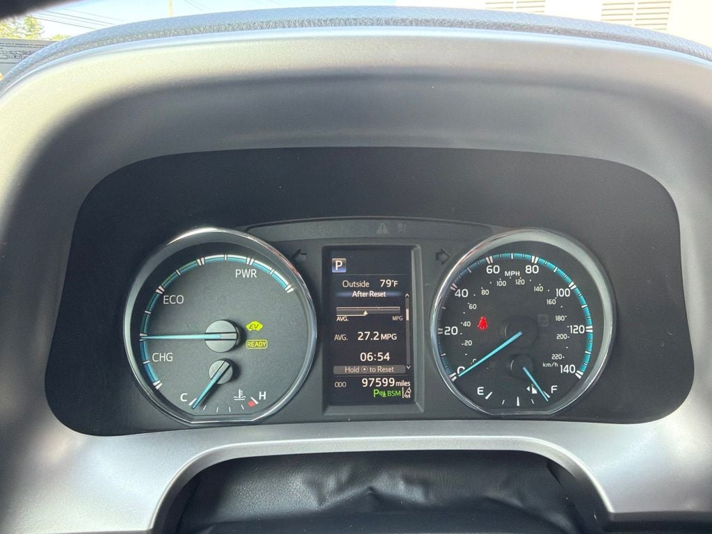 Pre-Owned 2016 Toyota RAV4 Hybrid Limited - photo - 9