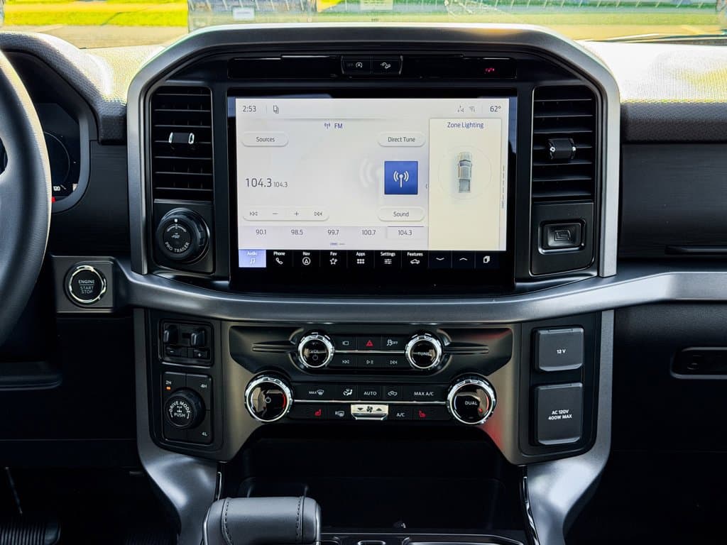 New 2026 Ford F-150 XLT - photo - 14