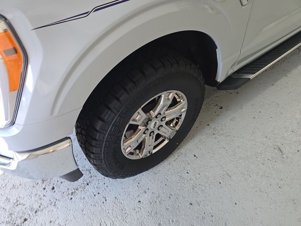 Pre-Owned 2022 Ford F-150 XLT - photo - 8