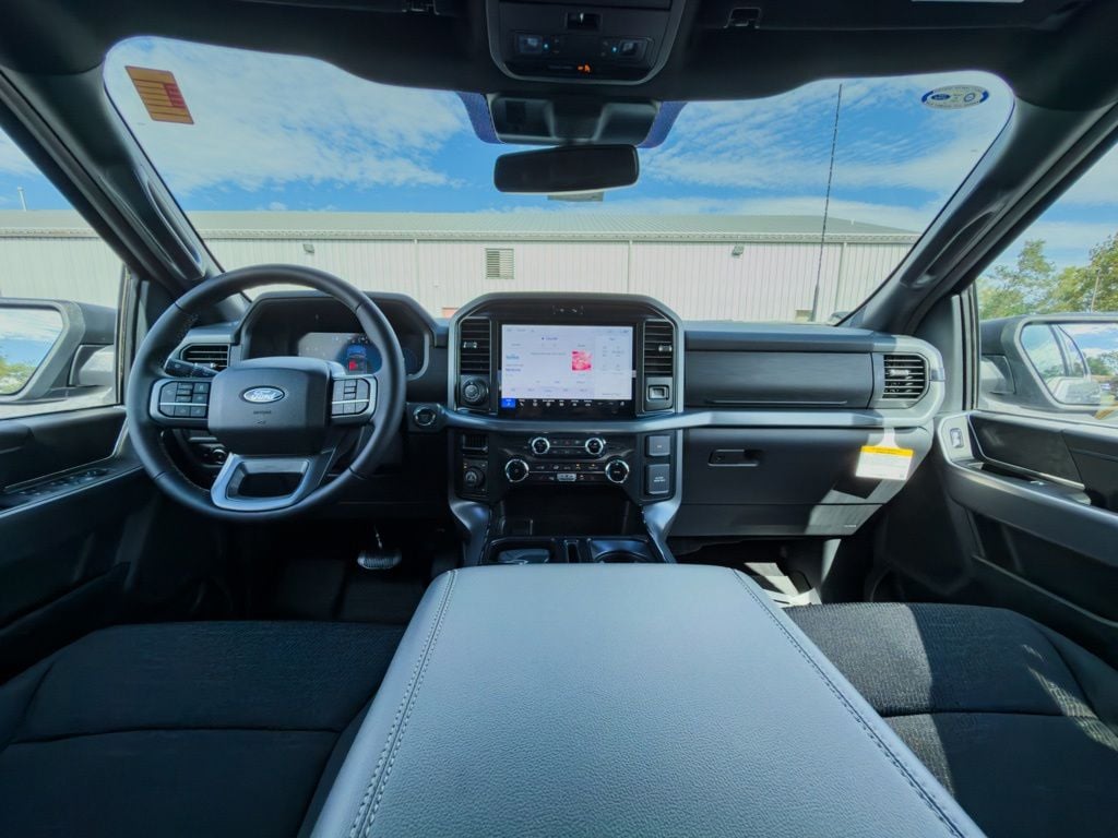 New 2026 Ford F-150 XLT - photo - 10