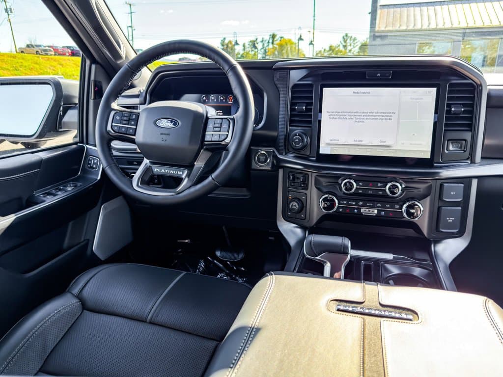 New 2026 Ford F-150 Platinum - photo - 18