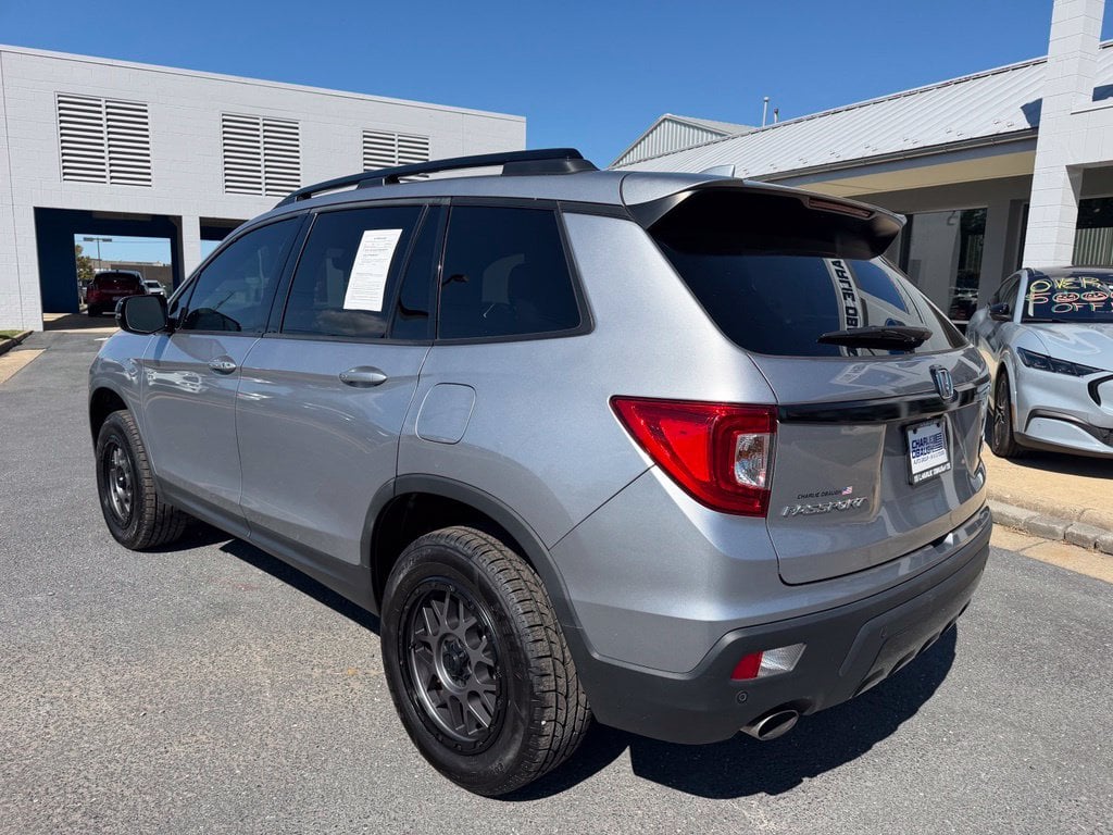 Pre-Owned 2019 Honda Passport Elite - photo - 2