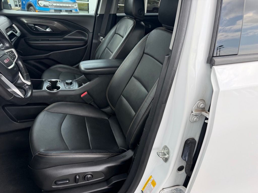 Pre-Owned 2019 GMC Terrain SLT - photo - 8