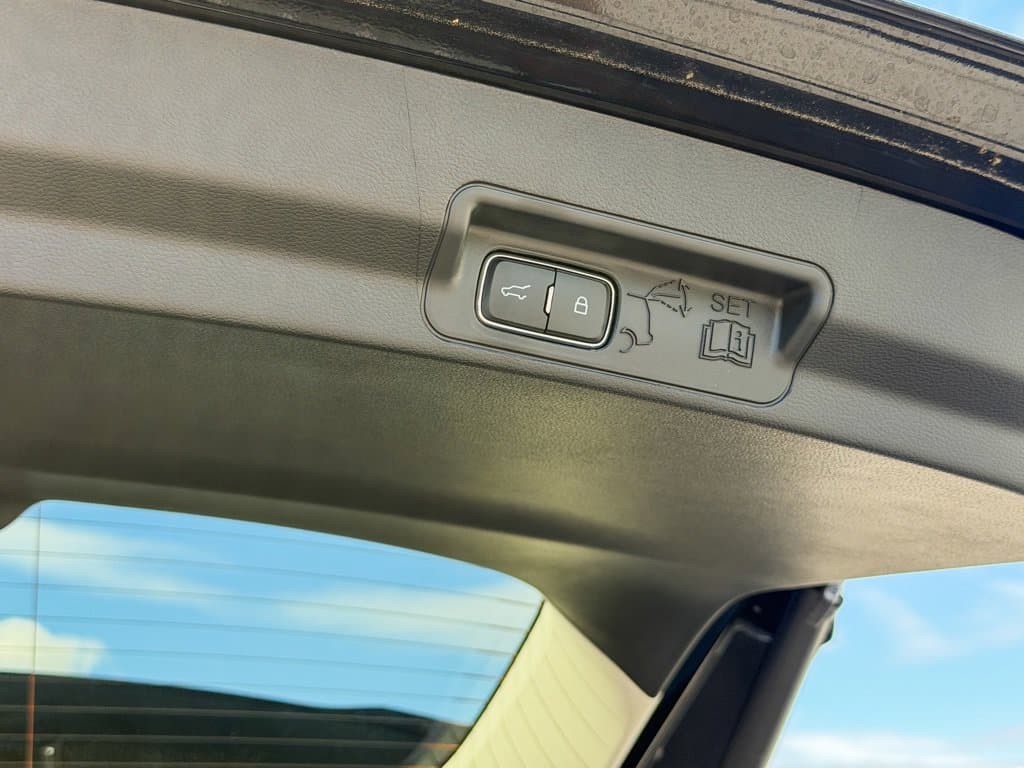 New 2026 Ford Explorer Active - photo - 7