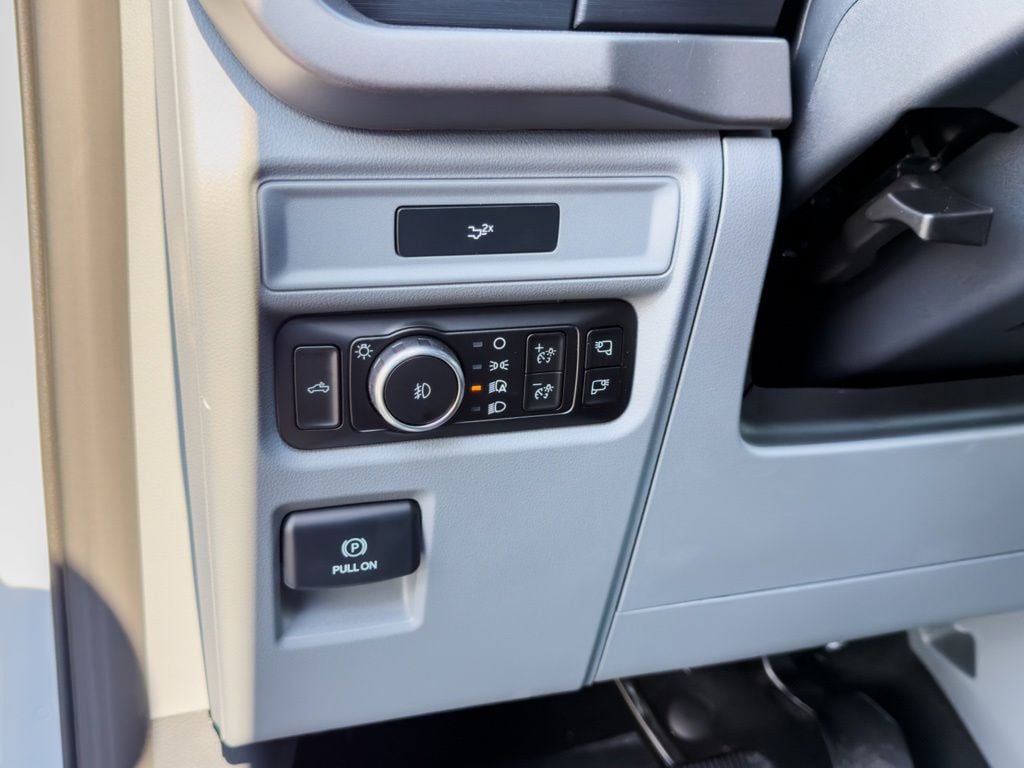 New 2026 Ford F-150 XLT - photo - 8