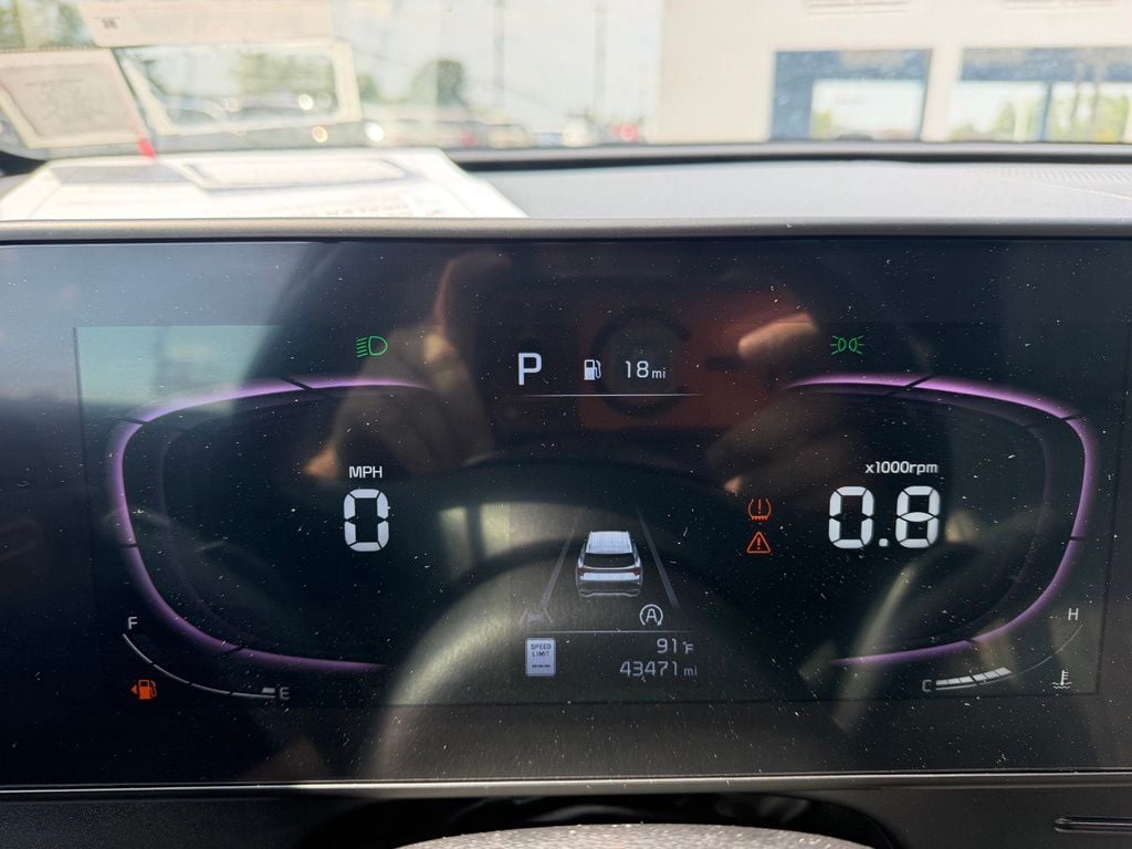 Pre-Owned 2023 Kia Sportage X-Line - photo - 10