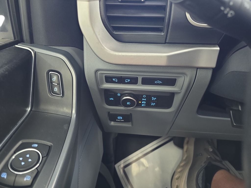 Pre-Owned 2022 Ford F-150 XLT - photo - 19