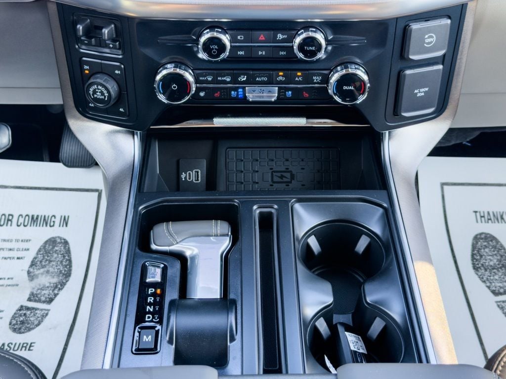 New 2026 Ford F-150 Platinum - photo - 18
