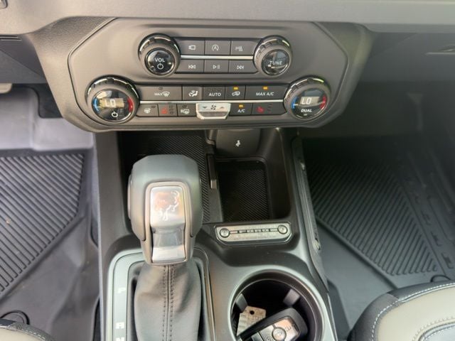 New 2026 Ford Bronco Outer Banks - photo - 10