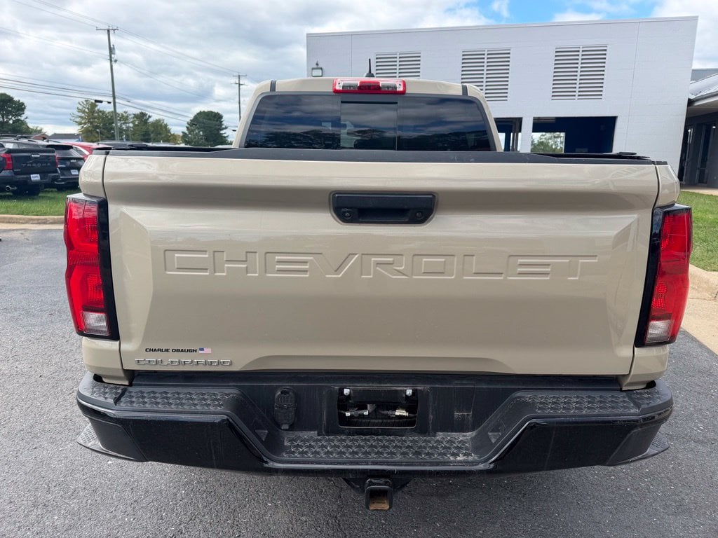 Pre-Owned 2024 Chevrolet Colorado Z71 - photo - 3