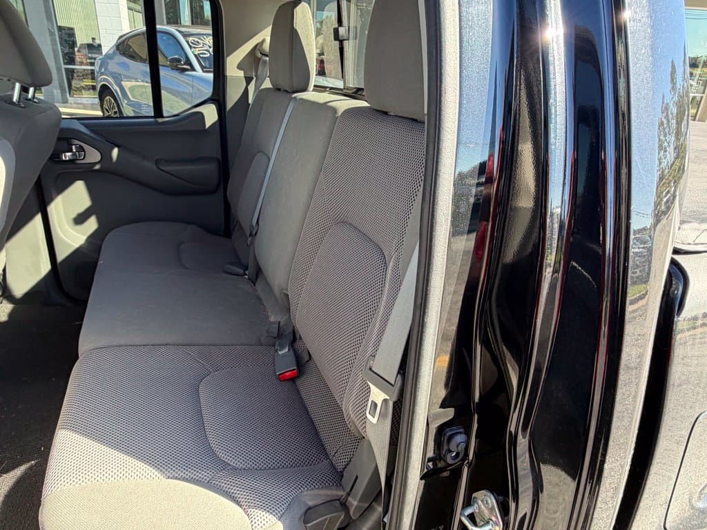 Pre-Owned 2019 Nissan Frontier SV - photo - 6
