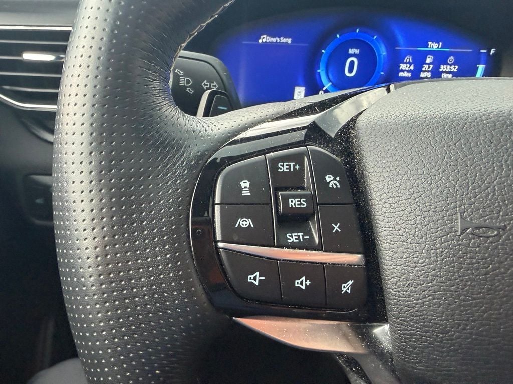 Pre-Owned 2021 Ford Explorer ST - photo - 11
