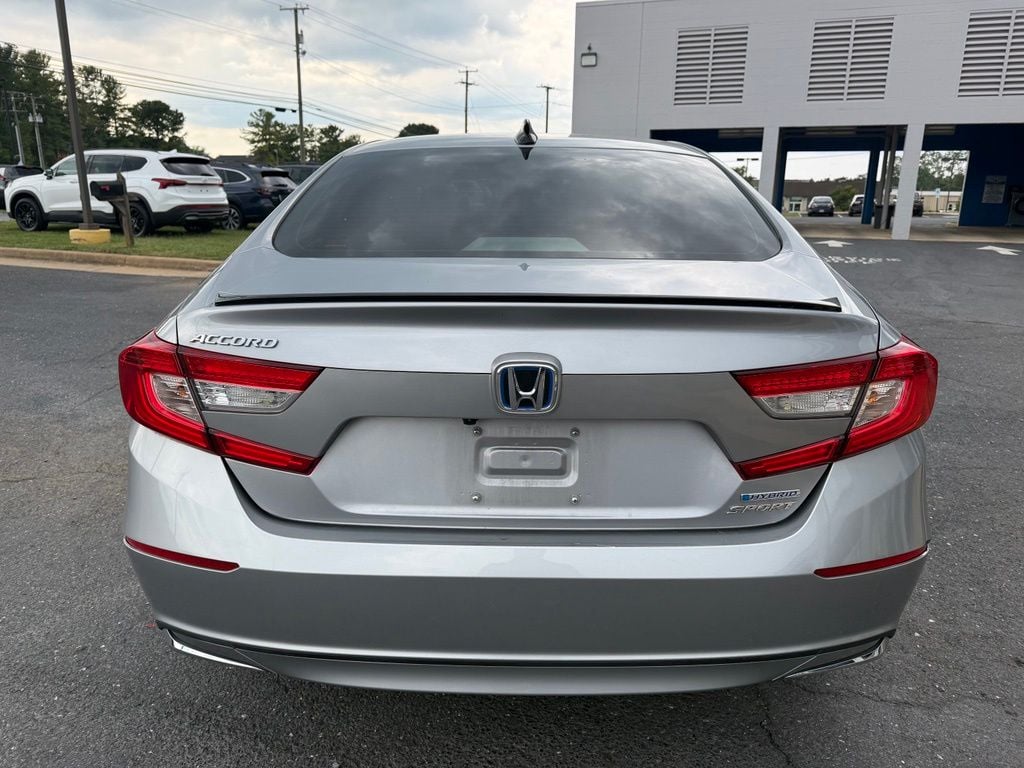 Pre-Owned 2022 Honda Accord Hybrid Sport - photo - 3