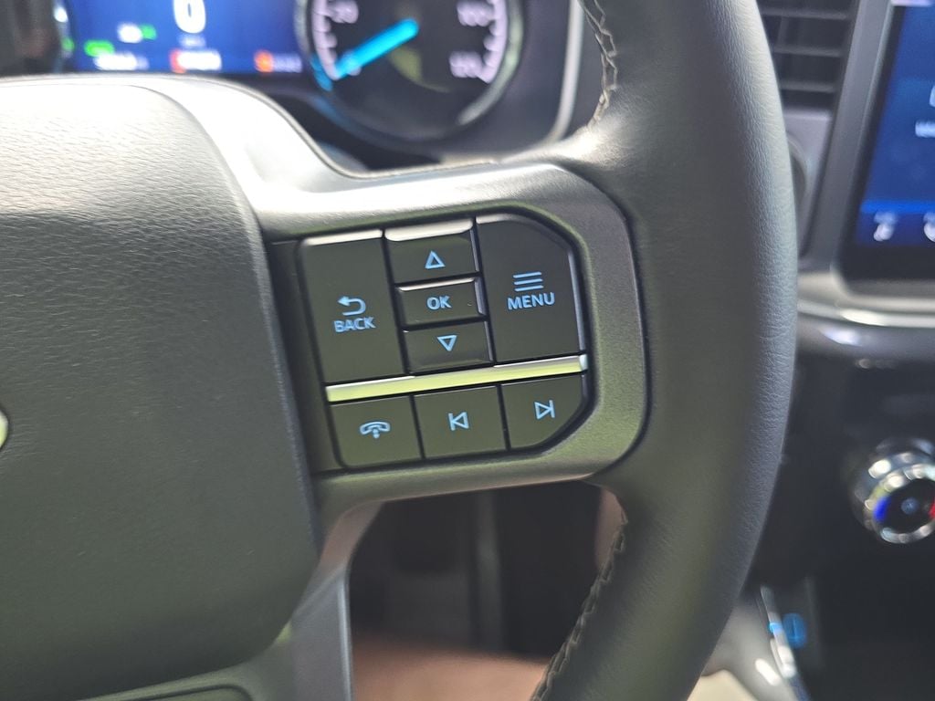 Pre-Owned 2023 Ford F-150 XLT - photo - 17