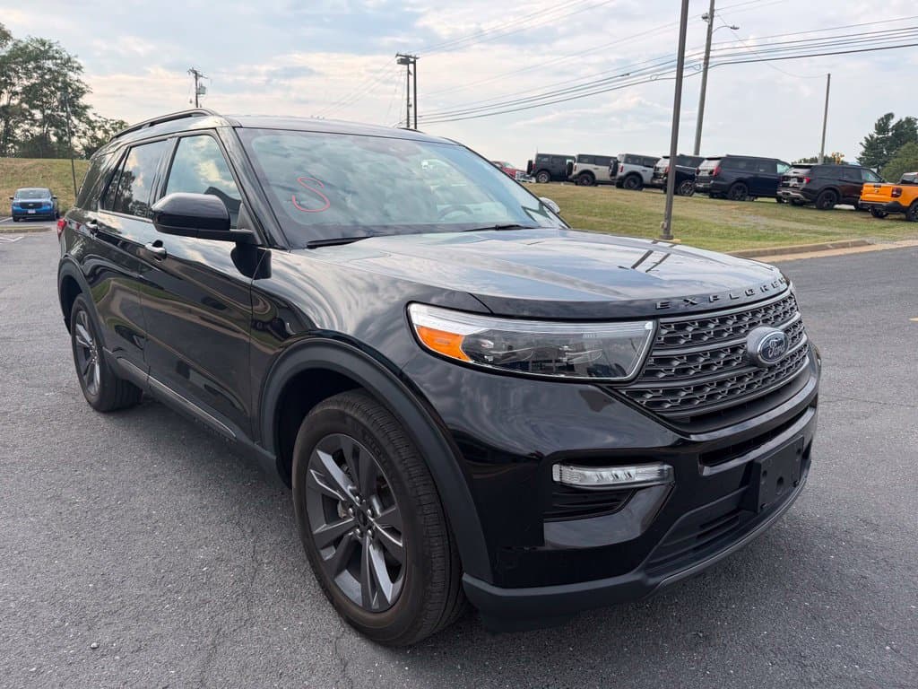 Pre-Owned 2023 Ford Explorer XLT - photo - 6