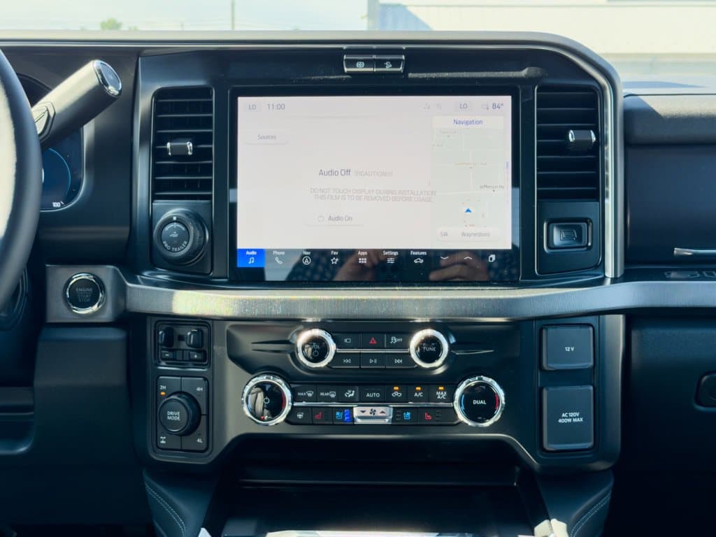 New 2026 Ford F-250SD Platinum - photo - 9