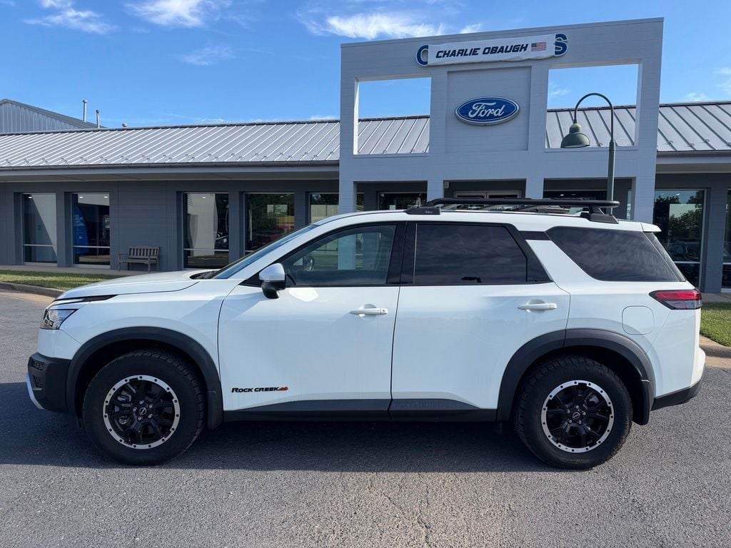 Pre-Owned 2024 Nissan Pathfinder Rock Creek - photo - 1