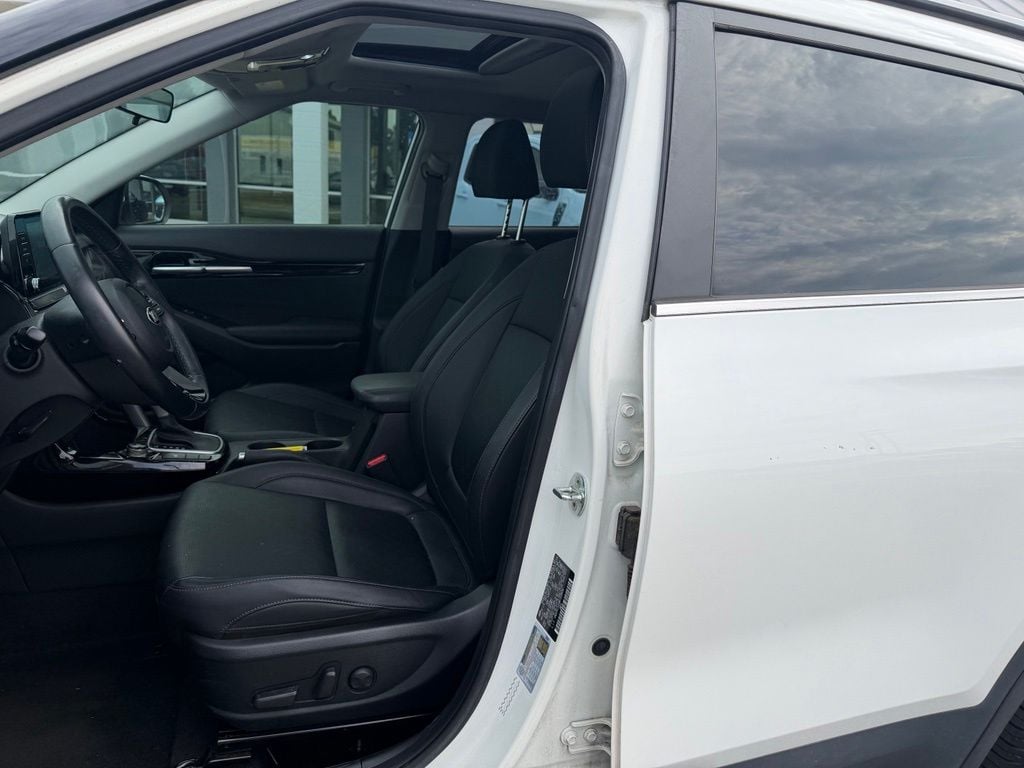 Pre-Owned 2021 Kia Seltos EX - photo - 8