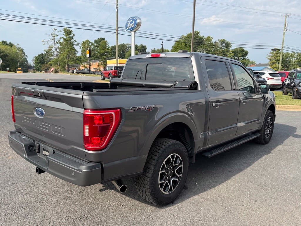 Pre-Owned 2022 Ford F-150 XLT - photo - 4
