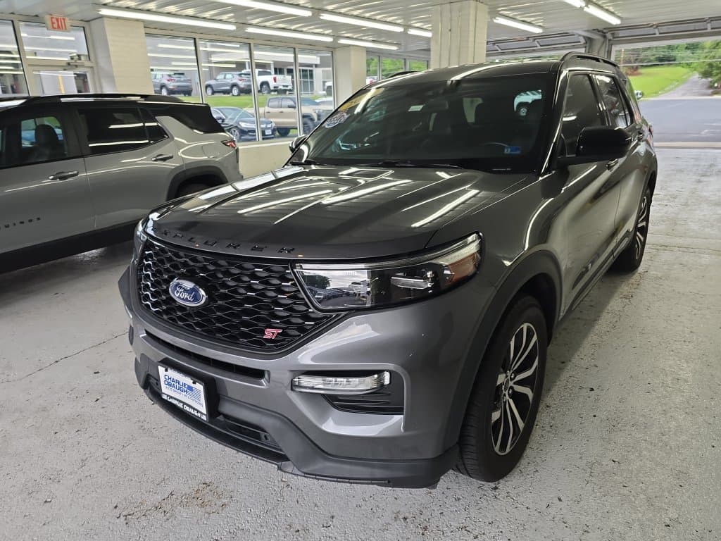 Pre-Owned 2023 Ford Explorer ST - photo - 0
