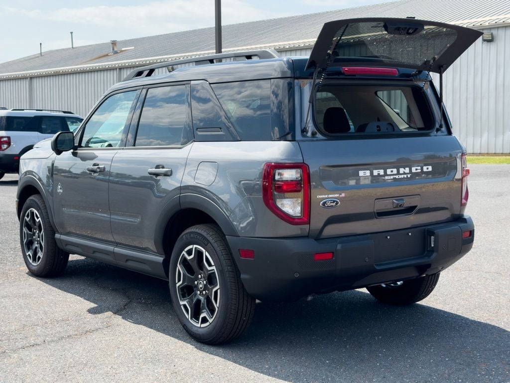 New 2025 Ford Bronco Sport Outer Banks - photo - 5