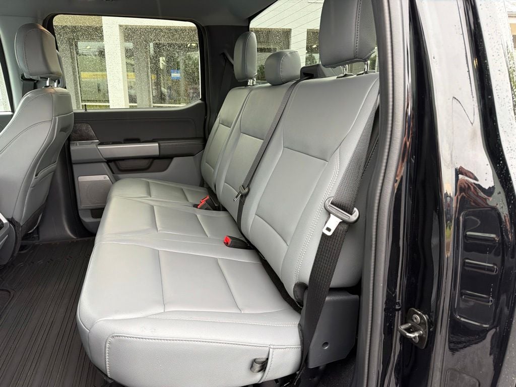Pre-Owned 2025 Ford F-150 Lightning Flash - photo - 16