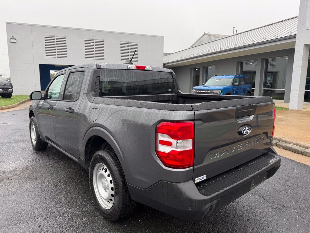 Pre-Owned 2025 Ford Maverick XL - photo - 3