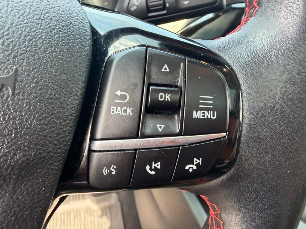 Pre-Owned 2022 Ford Escape SEL - photo - 11
