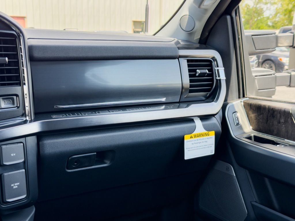 New 2026 Ford F-250SD Lariat - photo - 15