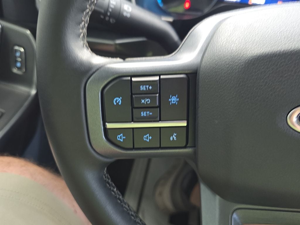 Pre-Owned 2023 Ford F-150 XLT - photo - 18