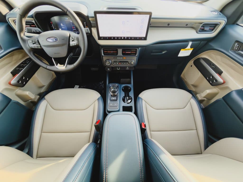 New 2026 Ford Maverick Lariat - photo - 13