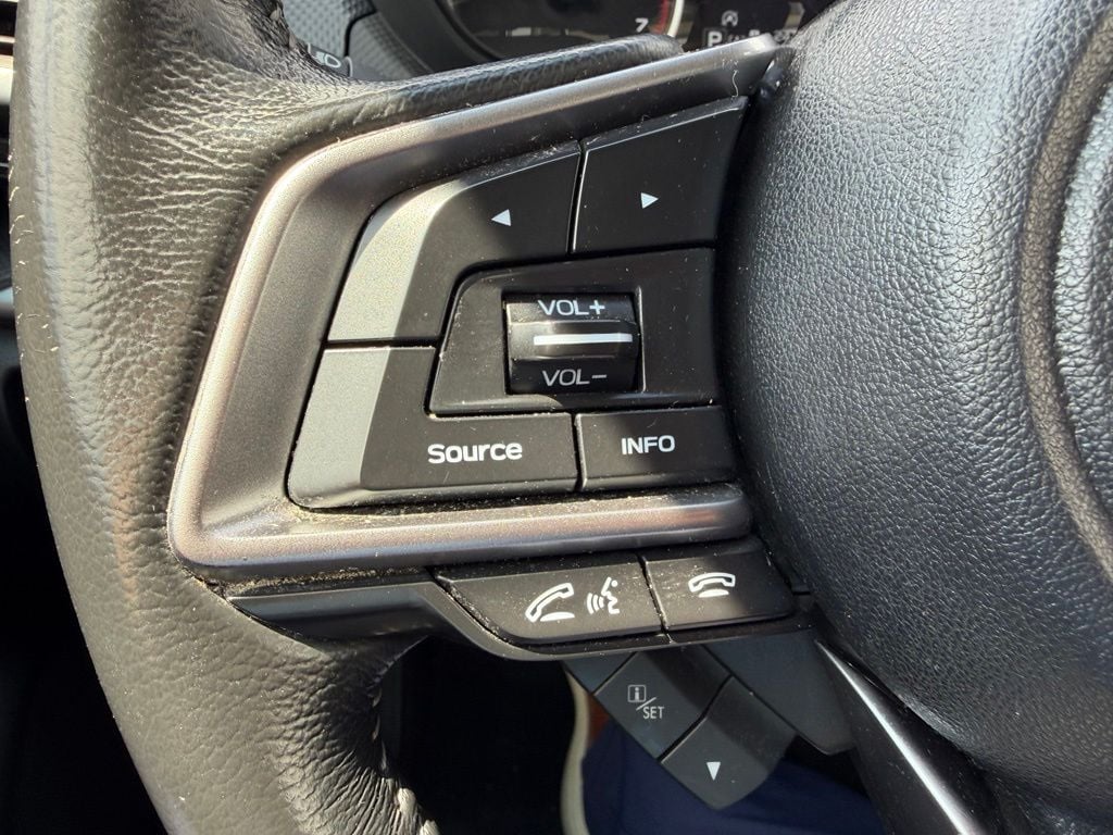 Pre-Owned 2022 Subaru Forester Premium - photo - 14