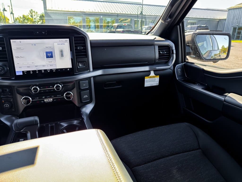 New 2026 Ford F-150 XLT - photo - 12