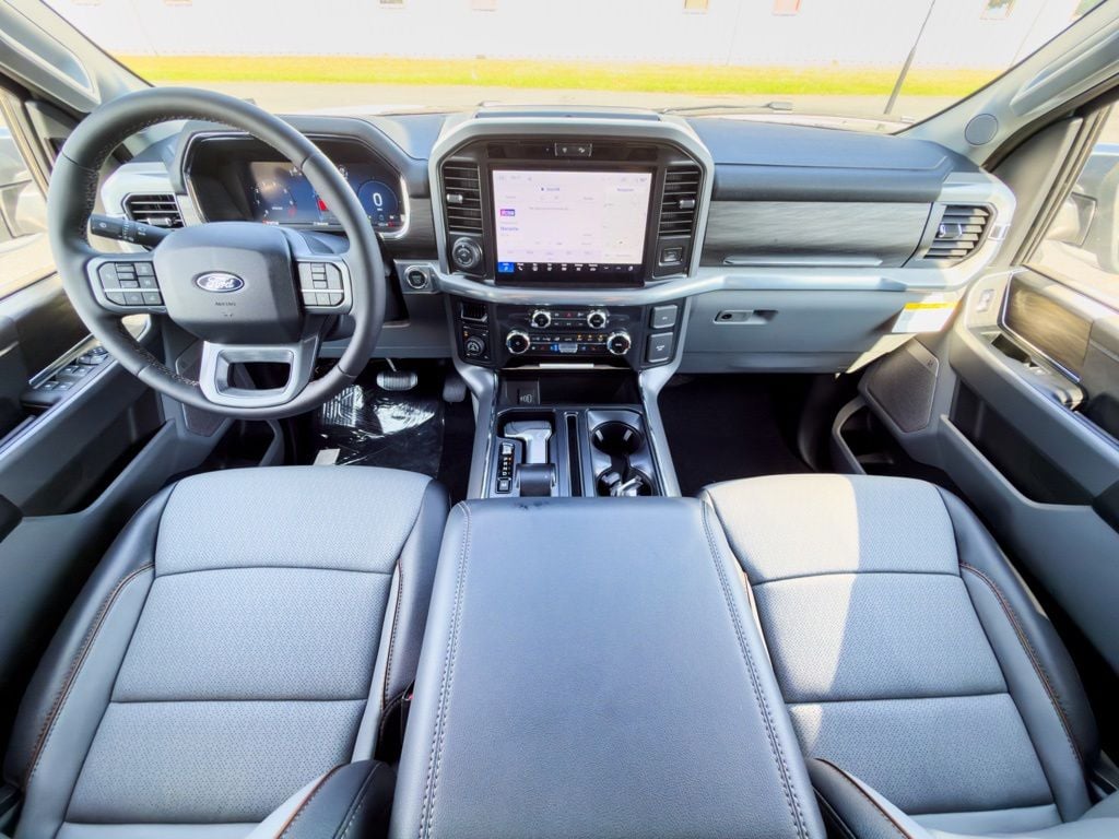 New 2026 Ford F-150 Lariat - photo - 12