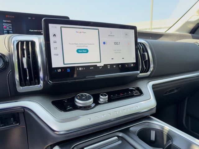 New 2027 Ford Expedition Max Platinum - photo - 8