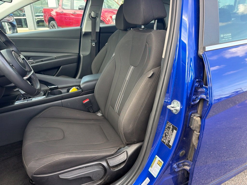 Pre-Owned 2025 Hyundai Elantra SEL Convenience - photo - 7