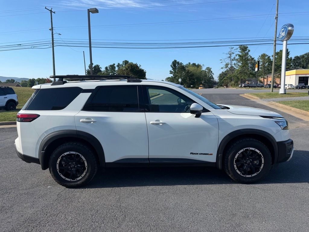 Pre-Owned 2024 Nissan Pathfinder Rock Creek - photo - 5