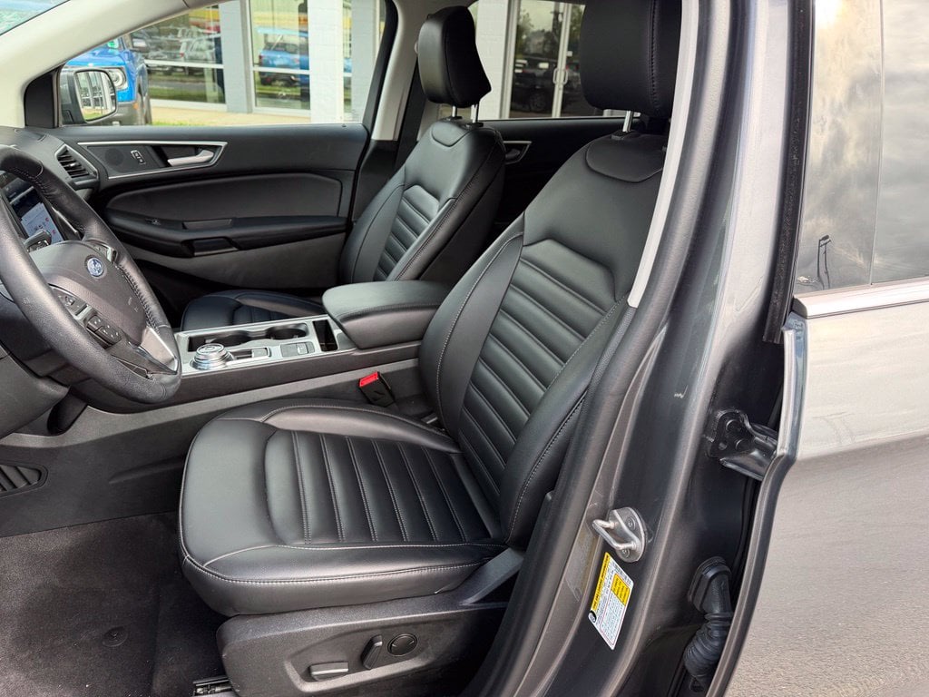 Pre-Owned 2024 Ford Edge SEL - photo - 10