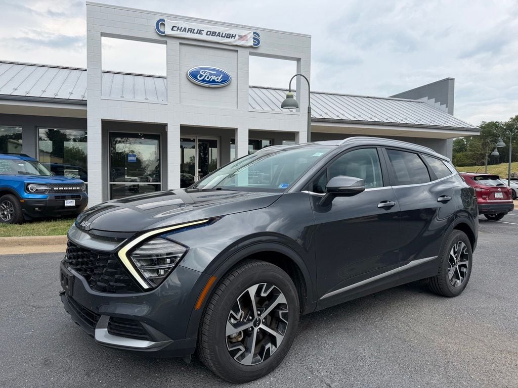 Pre-Owned 2024 Kia Sportage EX - photo - 0