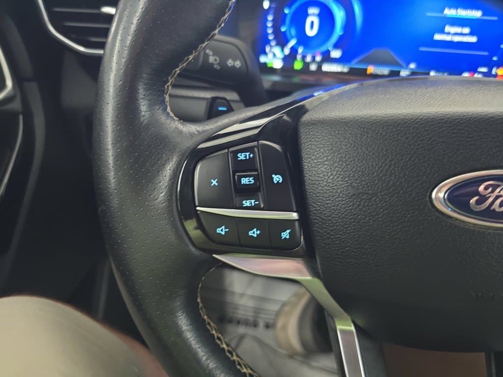 Pre-Owned 2023 Ford Explorer ST - photo - 18